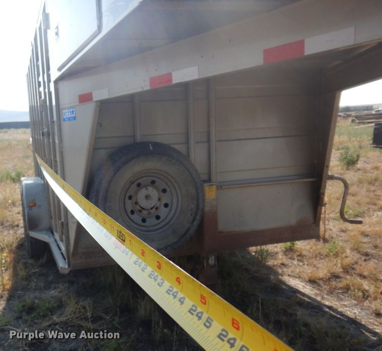 image for item DM5272 2004 Titan  livestock trailer