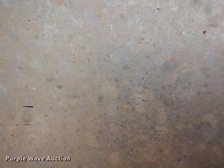 image for item DM5272 2004 Titan  livestock trailer