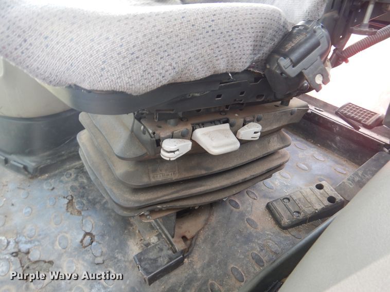 image for item DM6423 Valtra T190  MFWD bi-directional tractor