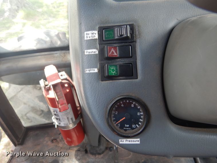 image for item DM6423 Valtra T190  MFWD bi-directional tractor