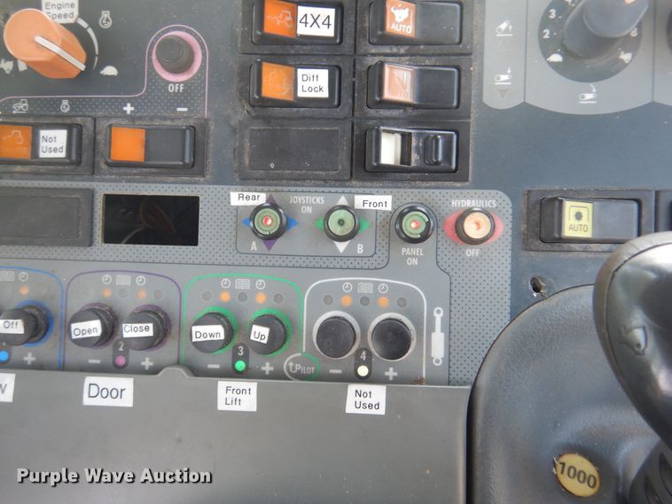 image for item DM6423 Valtra T190  MFWD bi-directional tractor