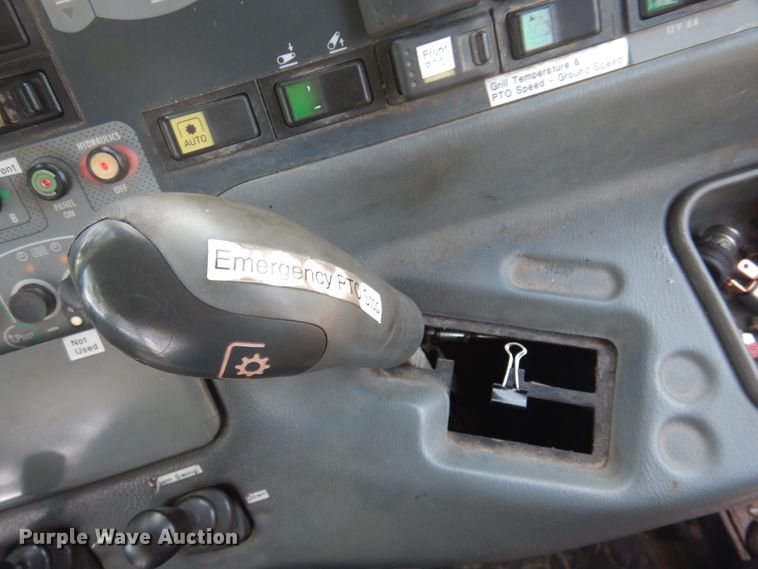 image for item DM6423 Valtra T190  MFWD bi-directional tractor