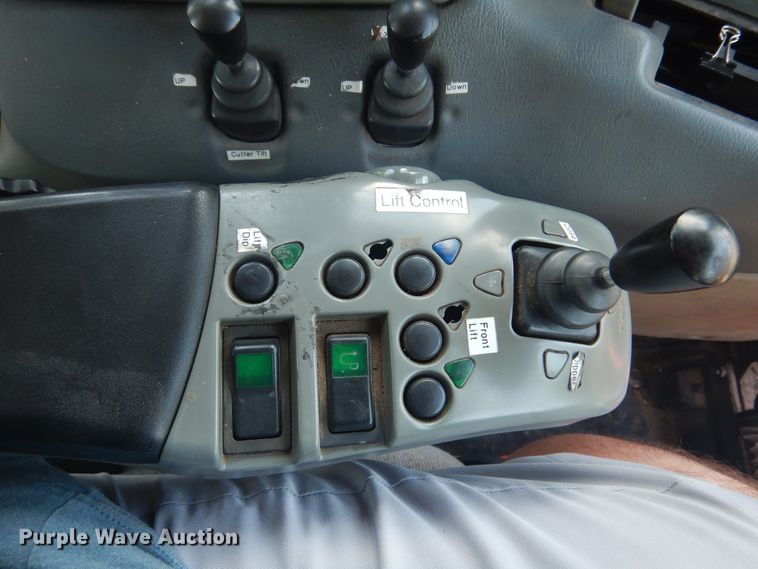 image for item DM6423 Valtra T190  MFWD bi-directional tractor