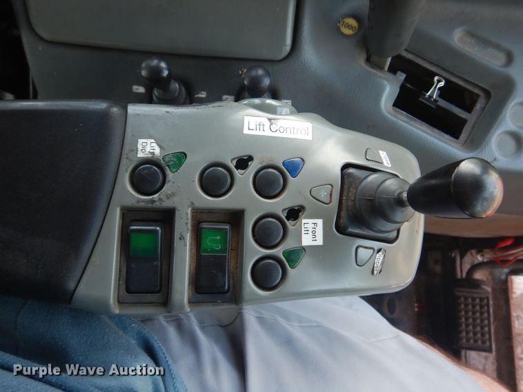 image for item DM6423 Valtra T190  MFWD bi-directional tractor