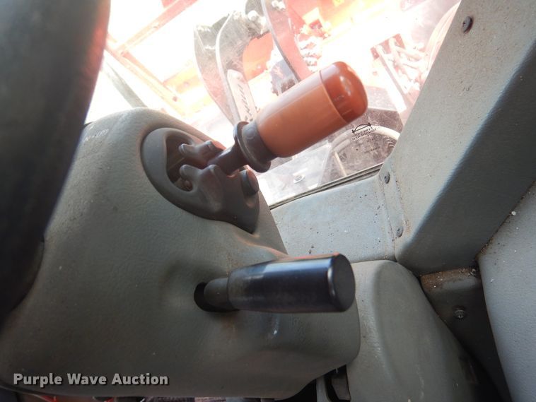 image for item DM6423 Valtra T190  MFWD bi-directional tractor