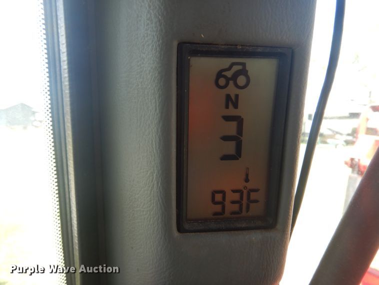 image for item DM6423 Valtra T190  MFWD bi-directional tractor