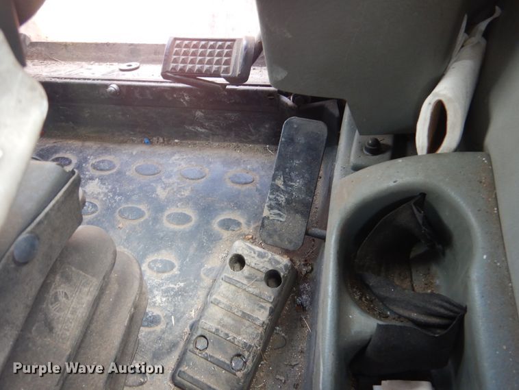 image for item DM6423 Valtra T190  MFWD bi-directional tractor