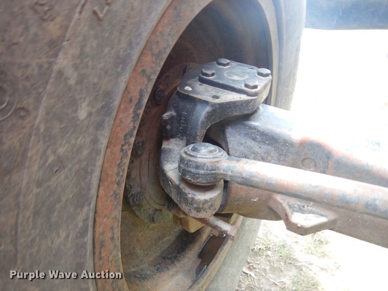 image for item DM6423 Valtra T190  MFWD bi-directional tractor