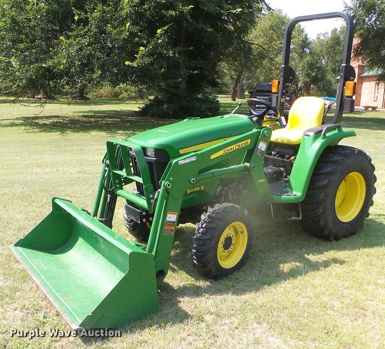 image for item GP9481 2018 John Deere 3038E  MFWD tractor