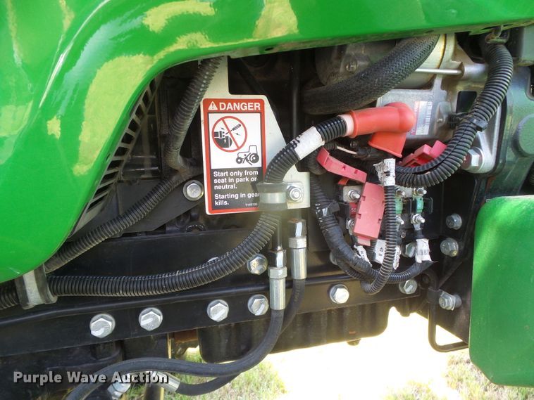 image for item GP9481 2018 John Deere 3038E  MFWD tractor