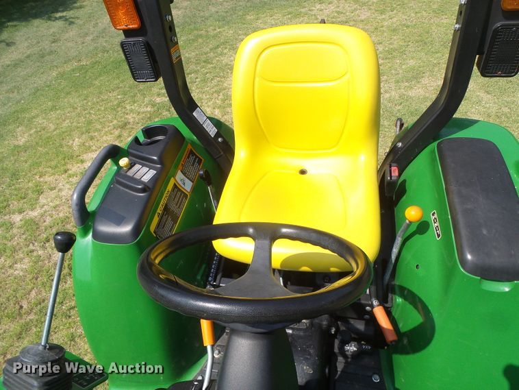 image for item GP9481 2018 John Deere 3038E  MFWD tractor