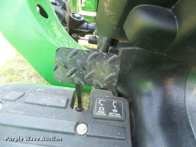 image for item GP9481 2018 John Deere 3038E  MFWD tractor