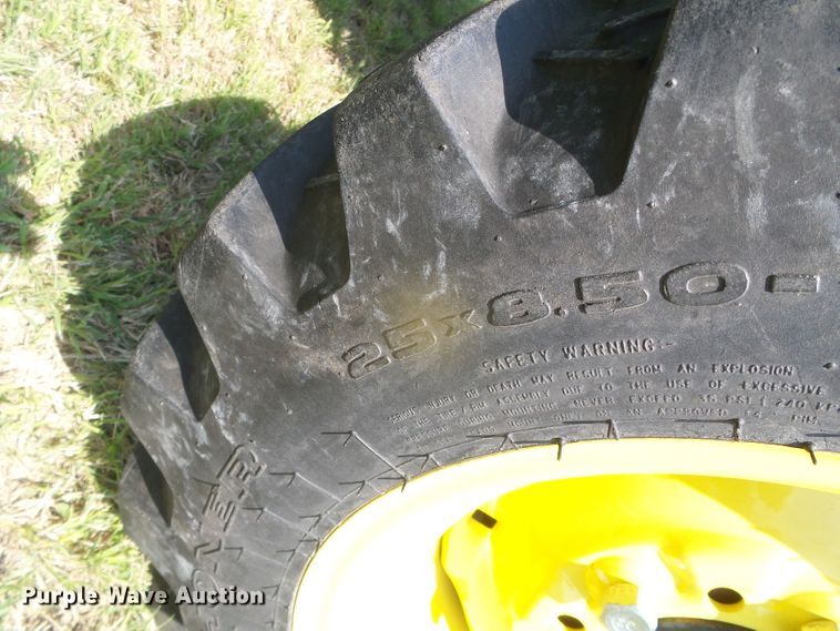 image for item GP9481 2018 John Deere 3038E  MFWD tractor