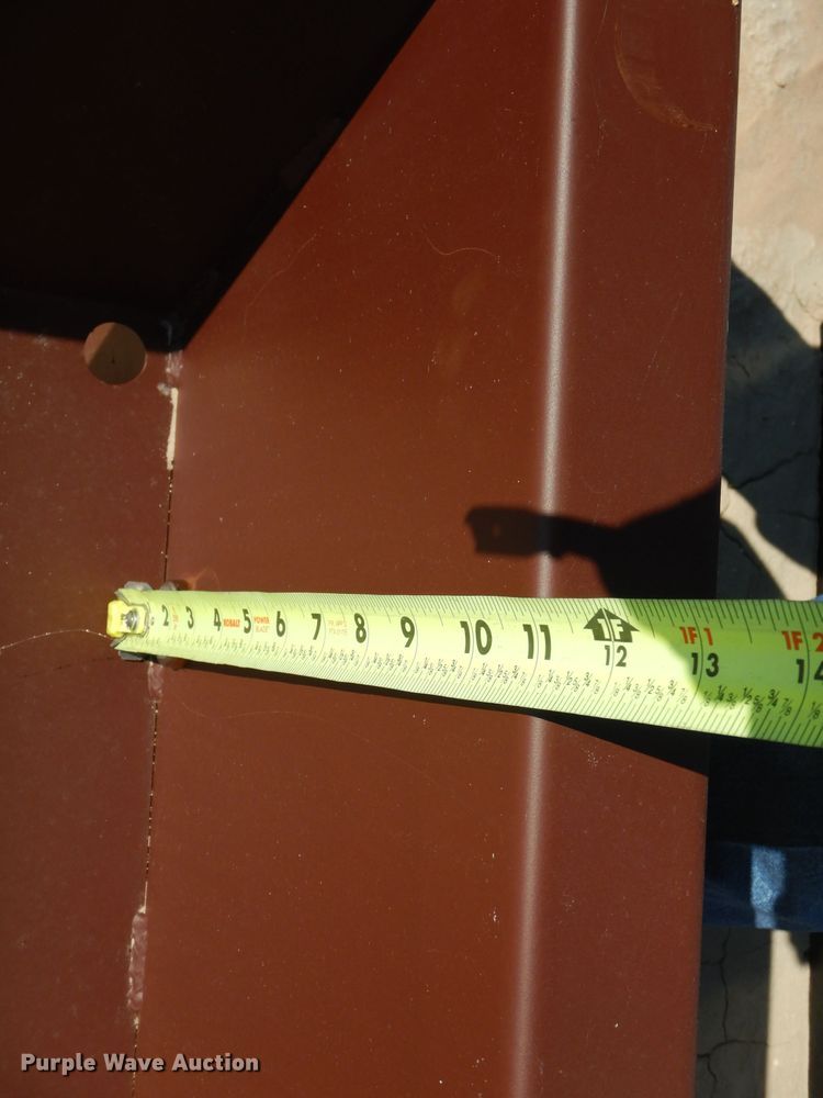 image for item HC9191 Feed trough