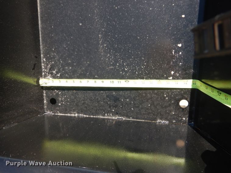 image for item HC9192 Feed trough