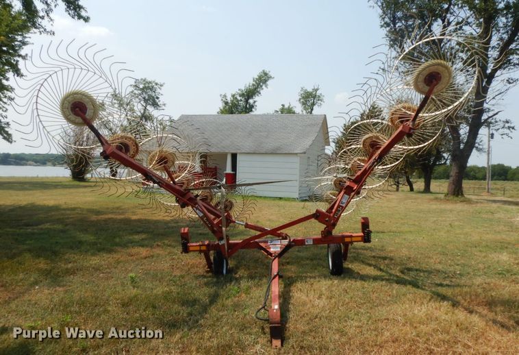 image for item HP9669 H&S V12  hay rake