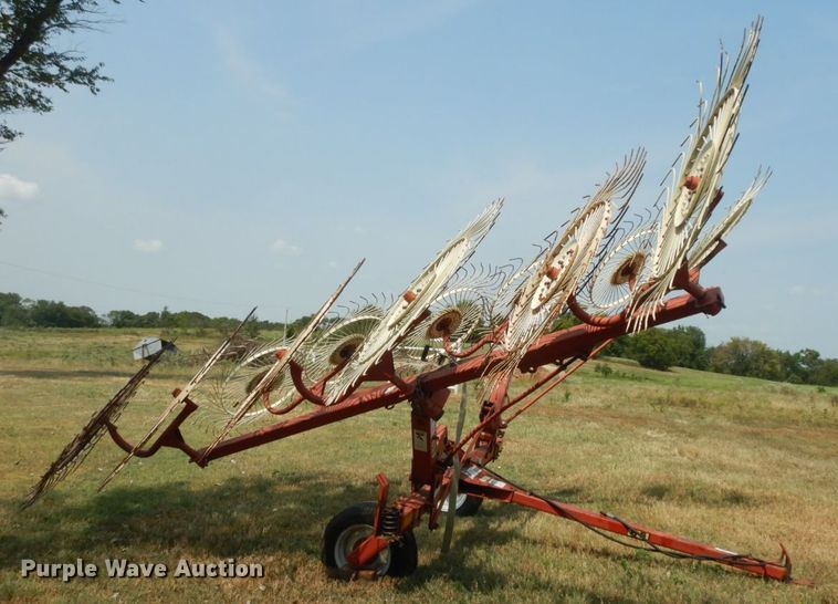 image for item HP9669 H&S V12  hay rake