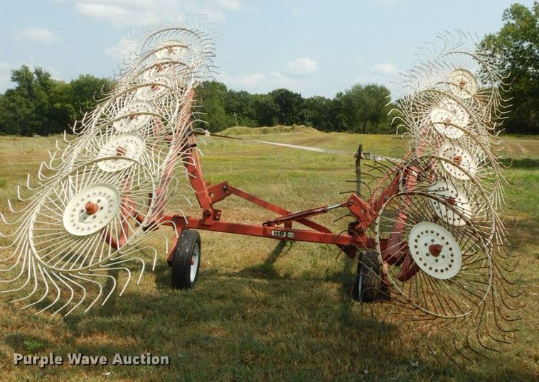 image for item HP9669 H&S V12  hay rake