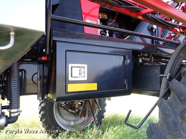 image for item IN9603 2018 Case IH Patriot 3340  sprayer