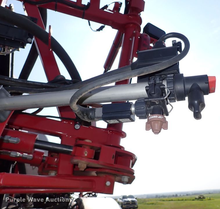 image for item IN9603 2018 Case IH Patriot 3340  sprayer
