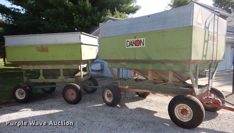 image for item IN9908 (2) Dakon 280 gravity wagons