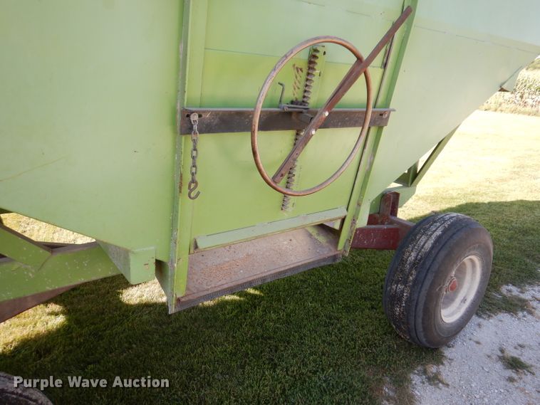 image for item IN9909 (2) Parker 2500 gravity wagons