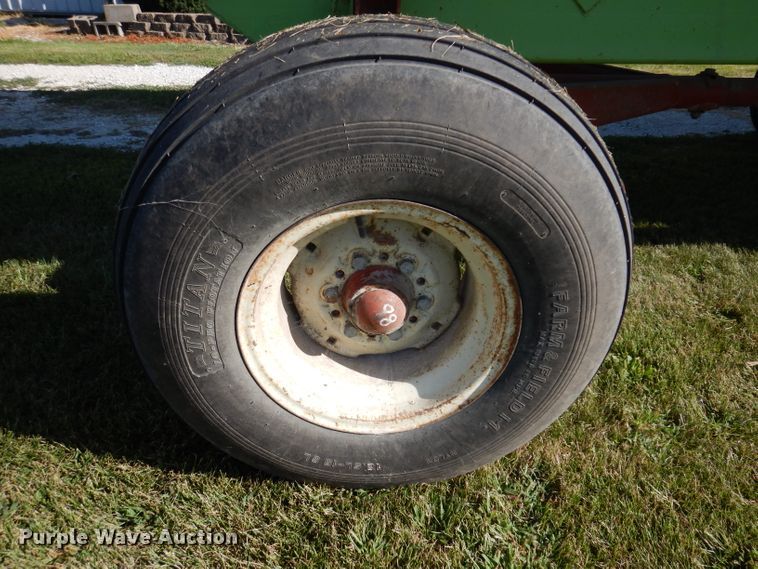 image for item IN9909 (2) Parker 2500 gravity wagons