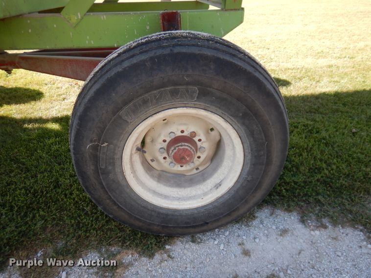 image for item IN9909 (2) Parker 2500 gravity wagons