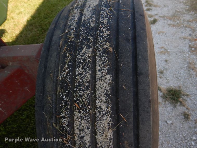 image for item IN9909 (2) Parker 2500 gravity wagons