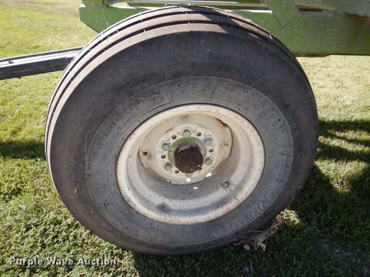 image for item IN9909 (2) Parker 2500 gravity wagons