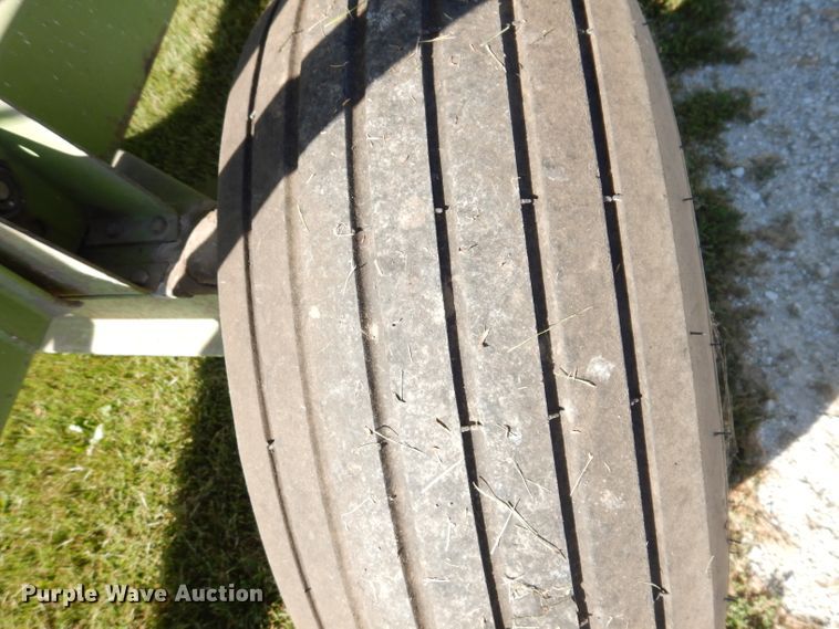 image for item IN9909 (2) Parker 2500 gravity wagons