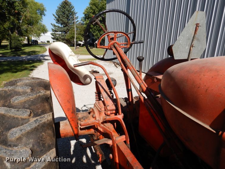 image for item IN9910 1952 Allis Chalmers WD  tractor