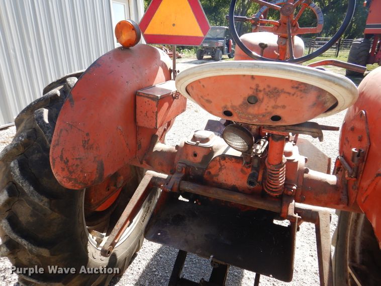 image for item IN9910 1952 Allis Chalmers WD  tractor