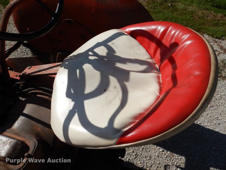 image for item IN9910 1952 Allis Chalmers WD  tractor