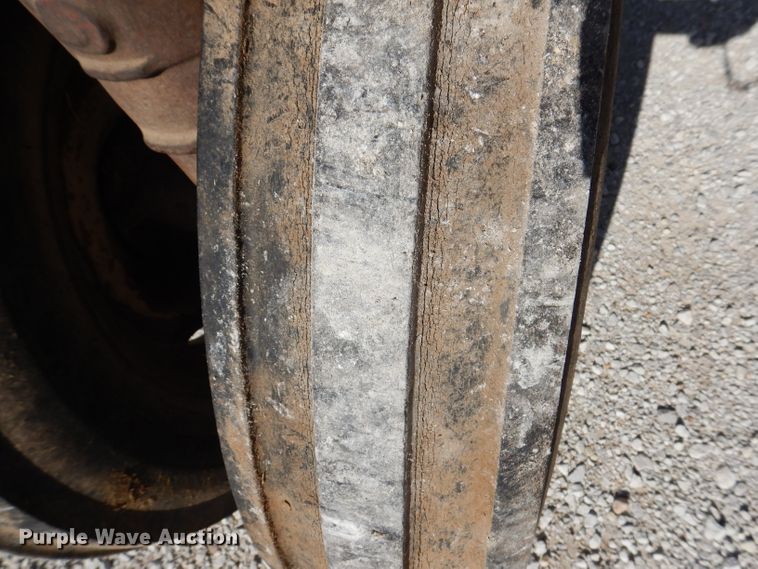 image for item IN9910 1952 Allis Chalmers WD  tractor