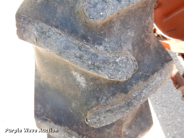 image for item IN9910 1952 Allis Chalmers WD  tractor