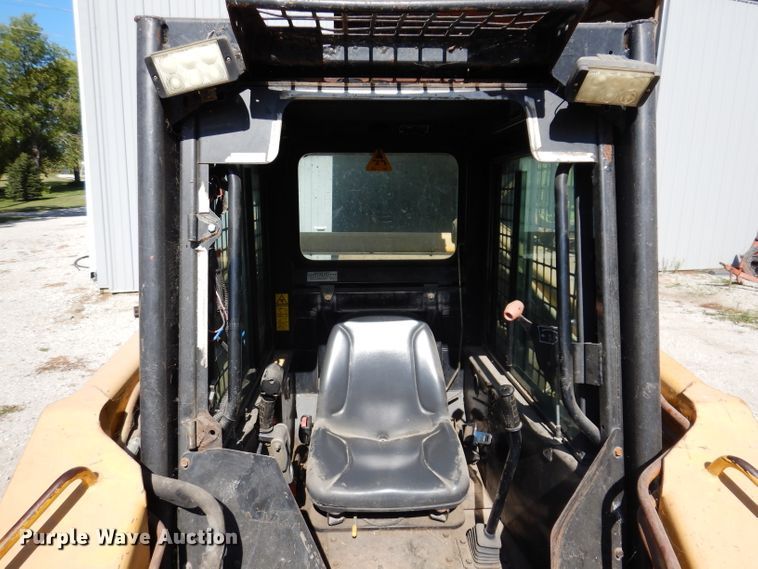 image for item IN9911 1996 John Deere 8875  skid steer loader