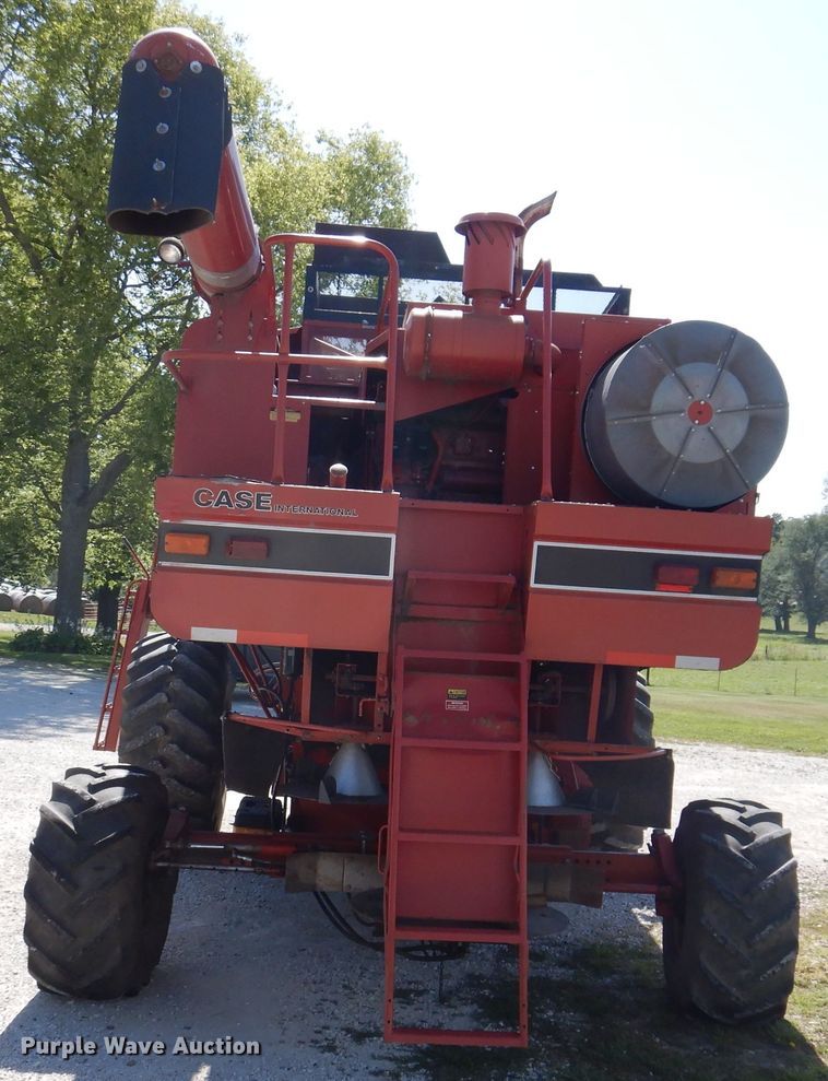 image for item IN9913 1987 Case IH 1660  Axial-Flow combine