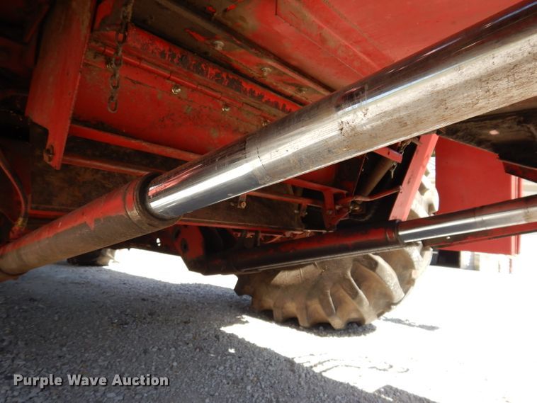 image for item IN9913 1987 Case IH 1660  Axial-Flow combine