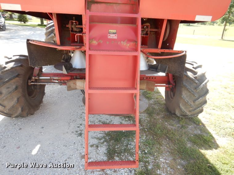 image for item IN9913 1987 Case IH 1660  Axial-Flow combine