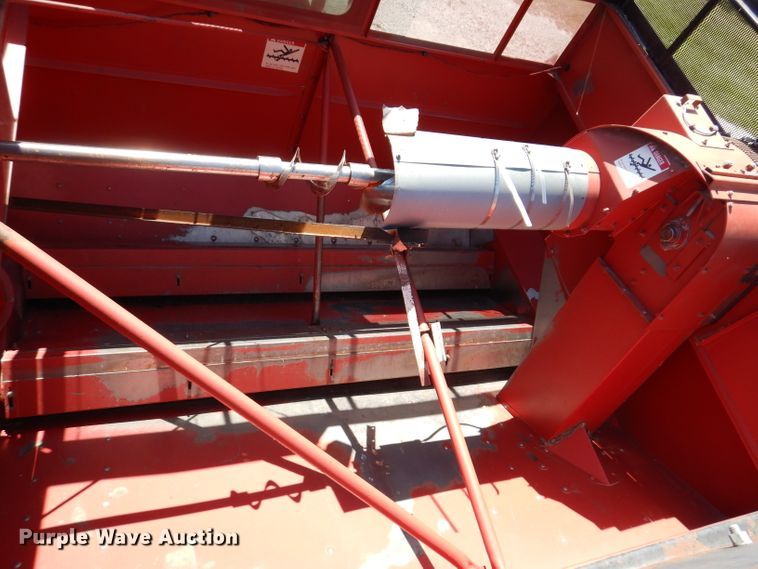 image for item IN9913 1987 Case IH 1660  Axial-Flow combine