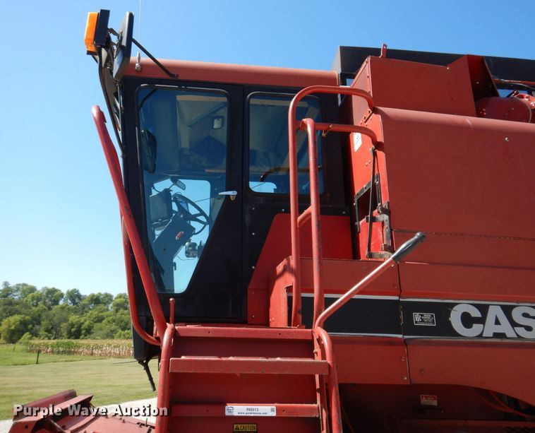 image for item IN9913 1987 Case IH 1660  Axial-Flow combine