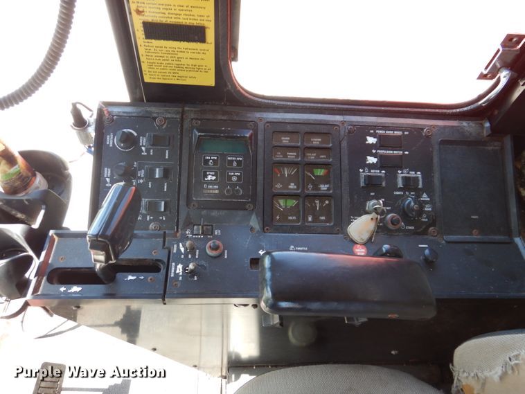 image for item IN9913 1987 Case IH 1660  Axial-Flow combine