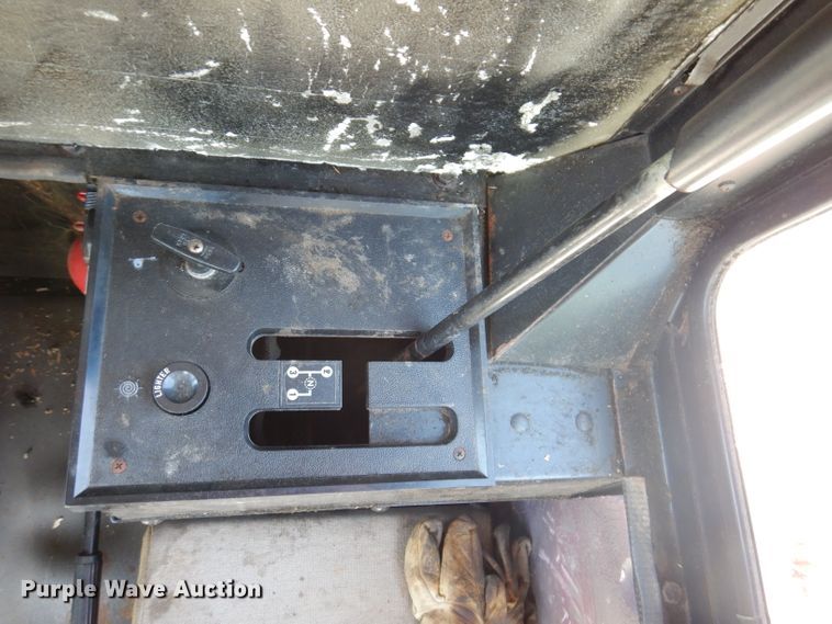 image for item IN9913 1987 Case IH 1660  Axial-Flow combine