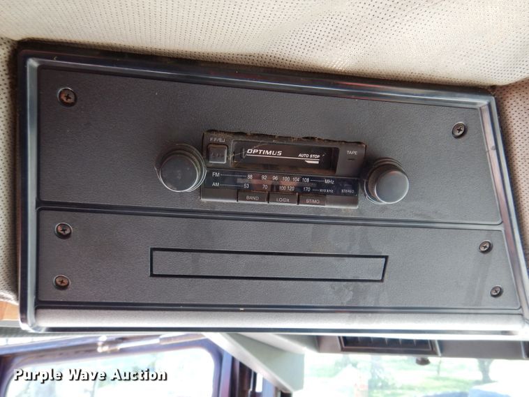 image for item IN9913 1987 Case IH 1660  Axial-Flow combine