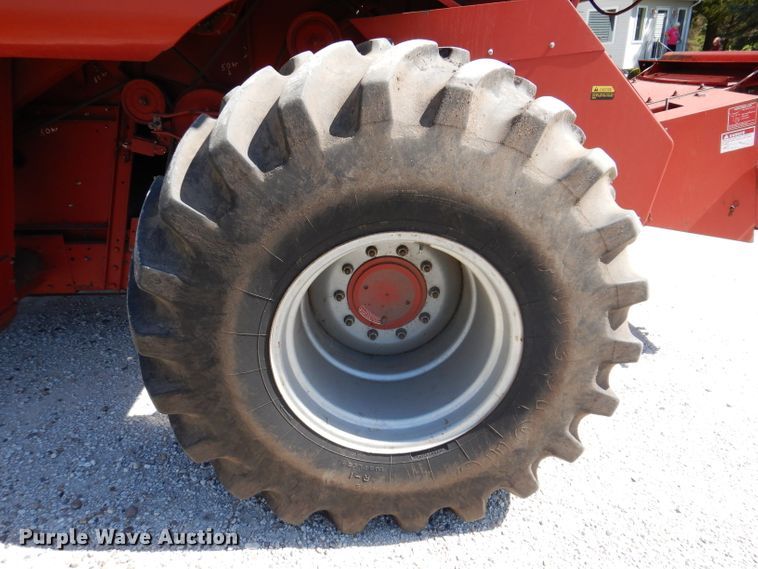 image for item IN9913 1987 Case IH 1660  Axial-Flow combine