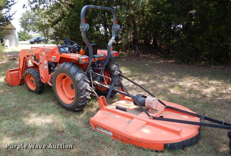 image for item IR9070 2009 Kubota L3400D  MFWD tractor