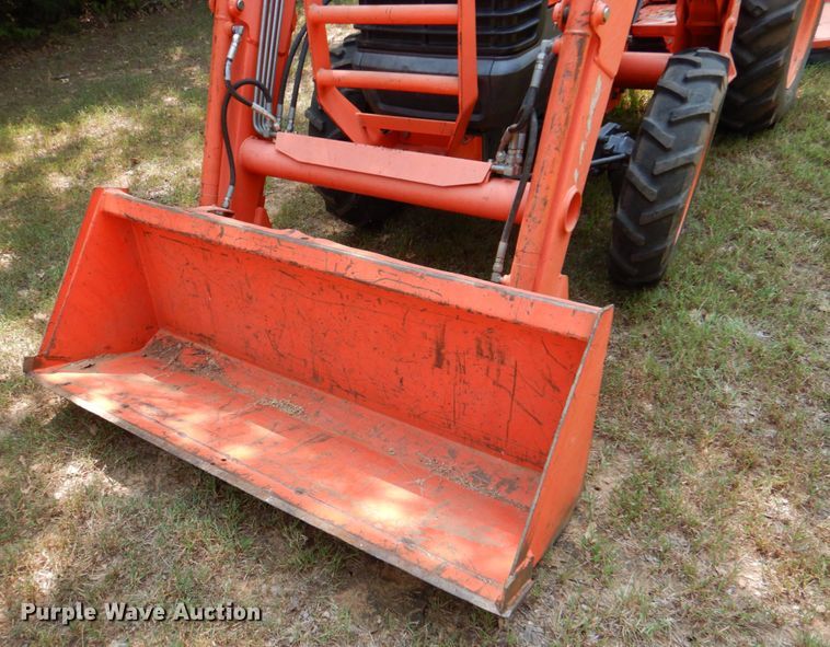 image for item IR9070 2009 Kubota L3400D  MFWD tractor