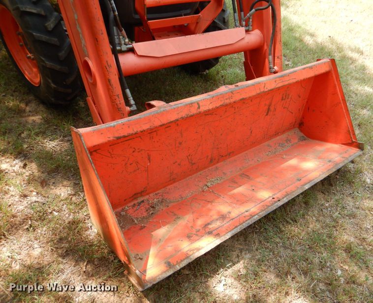 image for item IR9070 2009 Kubota L3400D  MFWD tractor