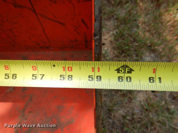 image for item IR9070 2009 Kubota L3400D  MFWD tractor